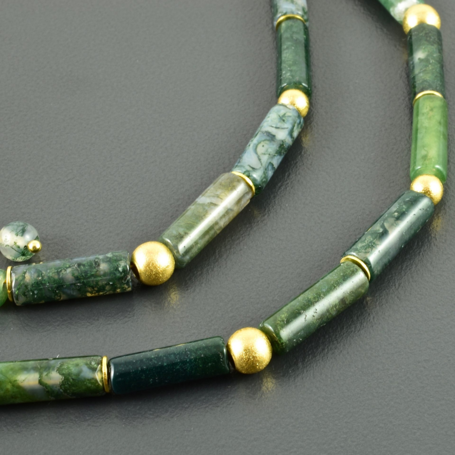 Kette mit Moosachat-Nuggets und 925er Silber – Brombeergrün